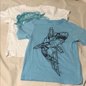 Boys’- Children’s place  gently worn graphic T-shirts 2qty